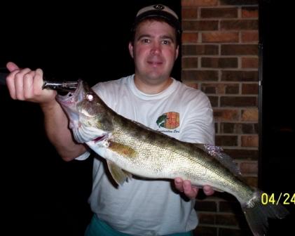 6.3 Lb Walleye
[url=http://www.trophyfishingtn.com/]TrophyFishingTN.Com[/url]
Keywords: Jay Walleye